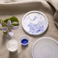 DIY Kit Resingjutning, Rund bricka med marmorering, blå, vit, 1 förp.