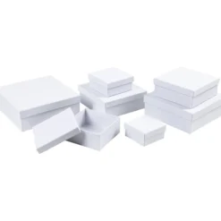 Kvadratiska Askar, stl. 9x9x4,5 + 11x11x5,0 + 13x13x5,5 + 15x15x6,0 + 17x17x6,5 + 19x19x7,0 + 21x21x7,5 cm, vit, 7 st./ 1 set