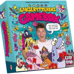 Lakserytterens Gamebox, Innehåll: 3 spelplan (Laxon Ludo + 2 designa själv-spelplan), Lakserytterens regnbågslopp, Sushi Yatzy med kort och tärningar, kortspel, piprensare, kartongskum, ögon, tuschpennor, kartongplattor, garntofsar, häfte med regler, 1 fö