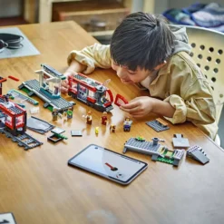 LEGO® City Light tågbana och station, 811 delar/ 1 förp.