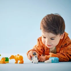 LEGO® DUPLO® Wild Animal Families pingviner och lejon, 10 delar/ 1 förp.