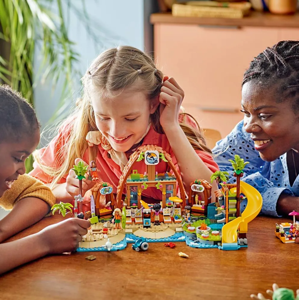 LEGO® Friends familjesemester på badort, 1140 delar/ 1 förp.