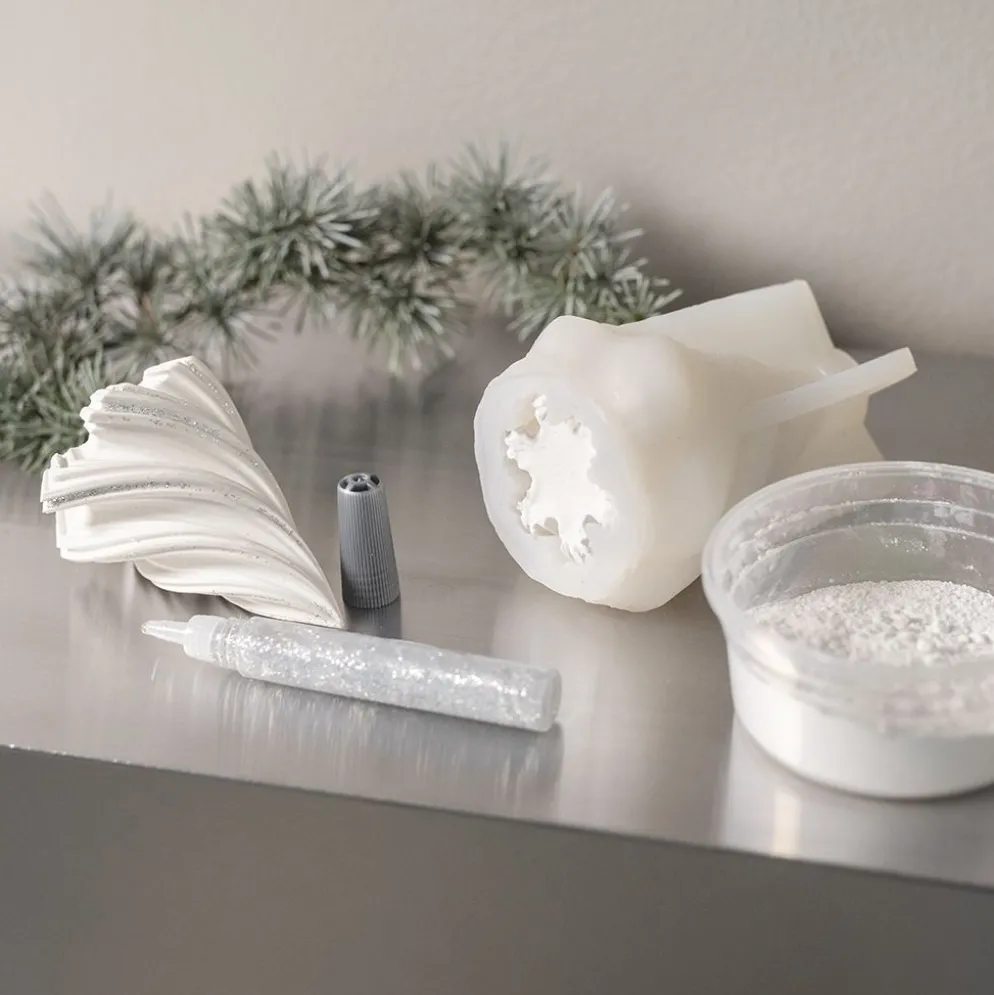 Mini DIY Kit Gjutharts, Julgranar, vit, 1 förp.