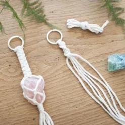 Mini DIY Kit Makramé, Nyckelringar, matt transparenta, dusty grön, dusty rosa, ljusnatur, 1 förp.