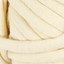Tubgarn, L: 45 M, sticka 10-12, råvit, 100 g/ 1 nystan