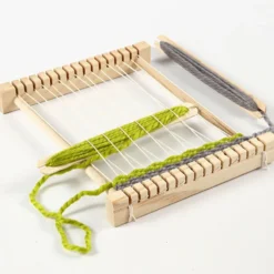 Väv, H: 3 cm, stl. 24,5x19,5 cm, 1 st.